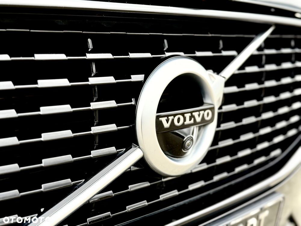 Volvo XC 60 D4 R-Design - 12