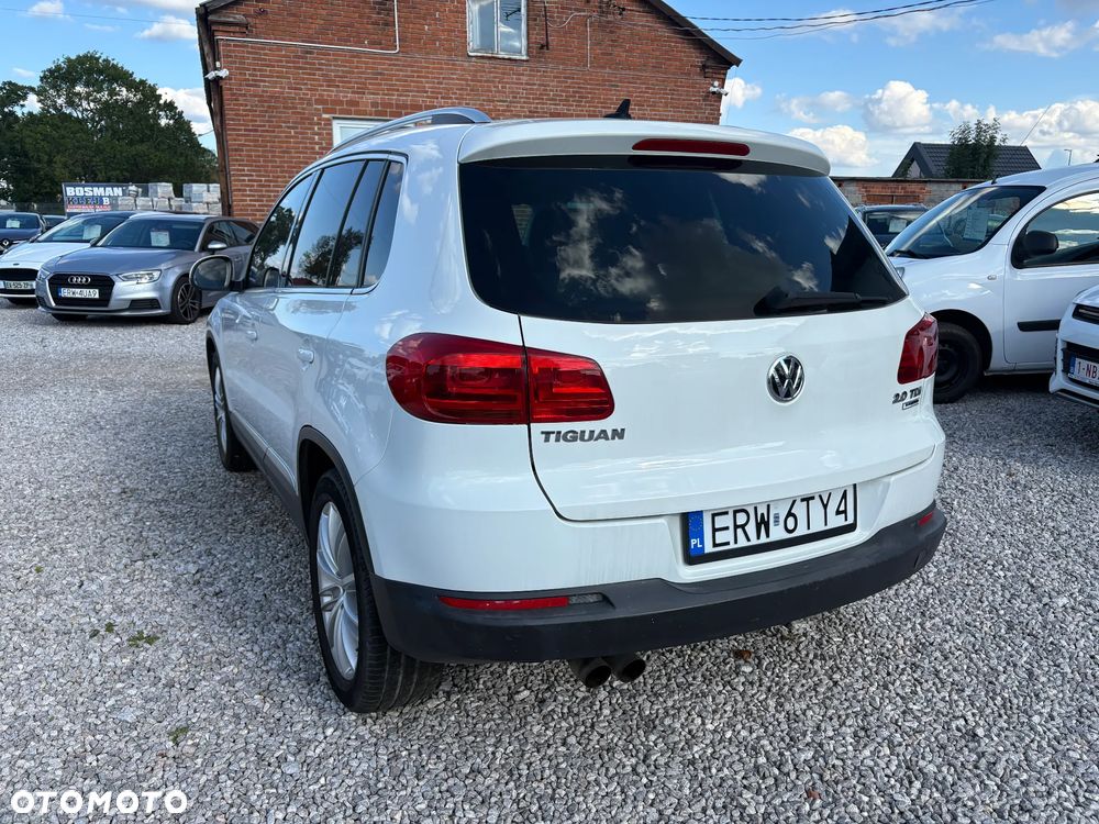 Volkswagen Tiguan 2.0 TDI DPF BlueMotion Technology Exclusive - 11
