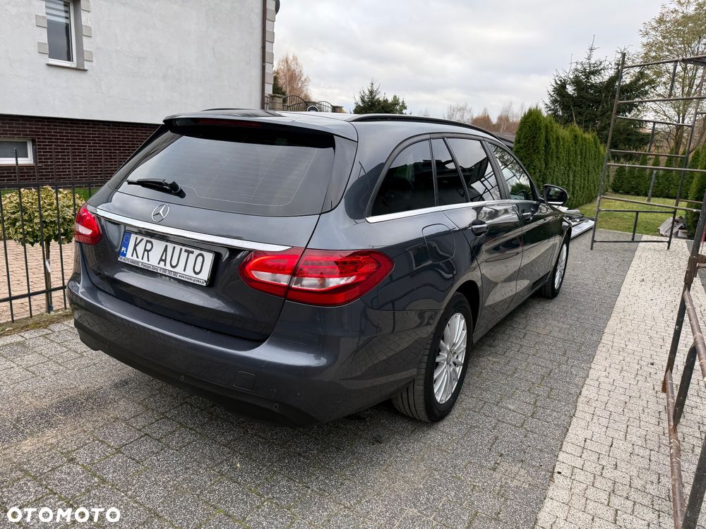 Mercedes-Benz Klasa C 200 (BlueTEC) d 7G-TRONIC Exclusive - 4