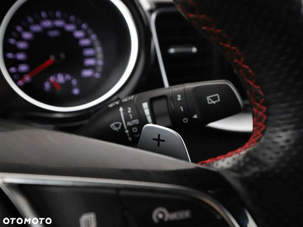 Kia ProCeed 1.6 T-GDI GT DCT - 32