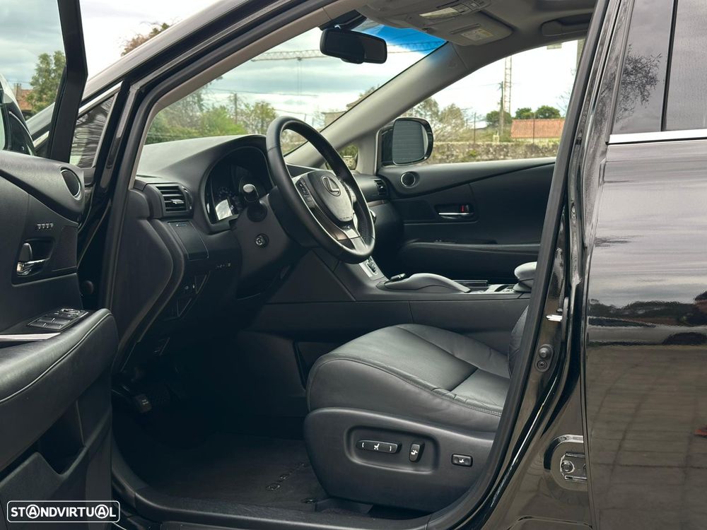 Lexus RX 450h Standard - 24