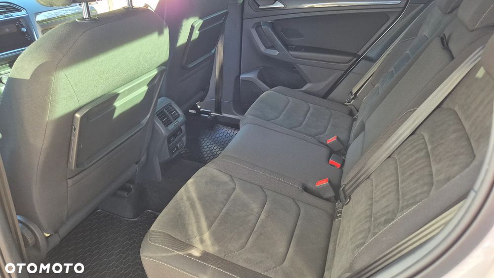 Volkswagen Tiguan - 11