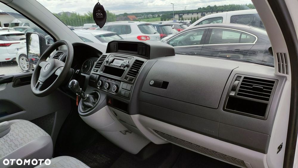 Volkswagen Transporter - 22