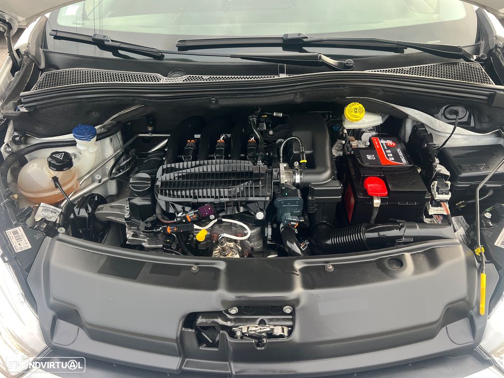 Peugeot 208 1.2 PureTech Style - 24