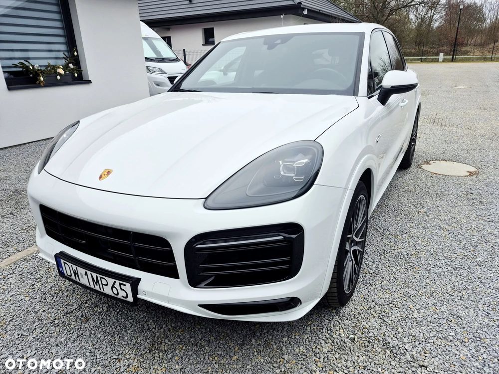 Porsche Cayenne E-Hybrid - 2