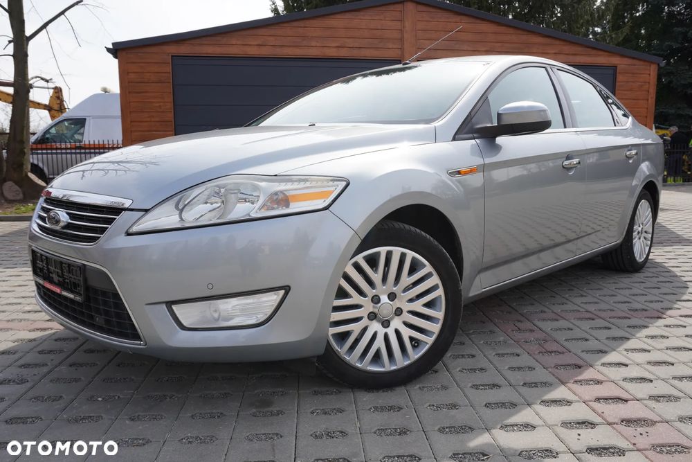Ford Mondeo 2.0 Ghia X100 / X - 12