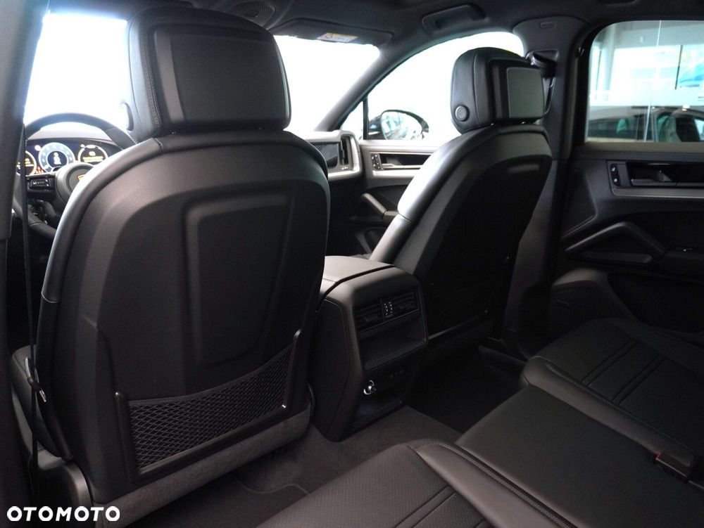 Porsche Cayenne Black Edition - 33