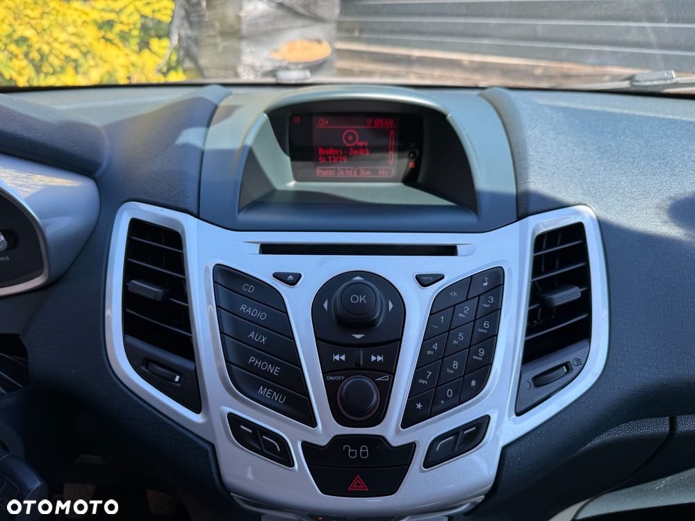 Ford Fiesta 1.25 Titanium EU5 - 14