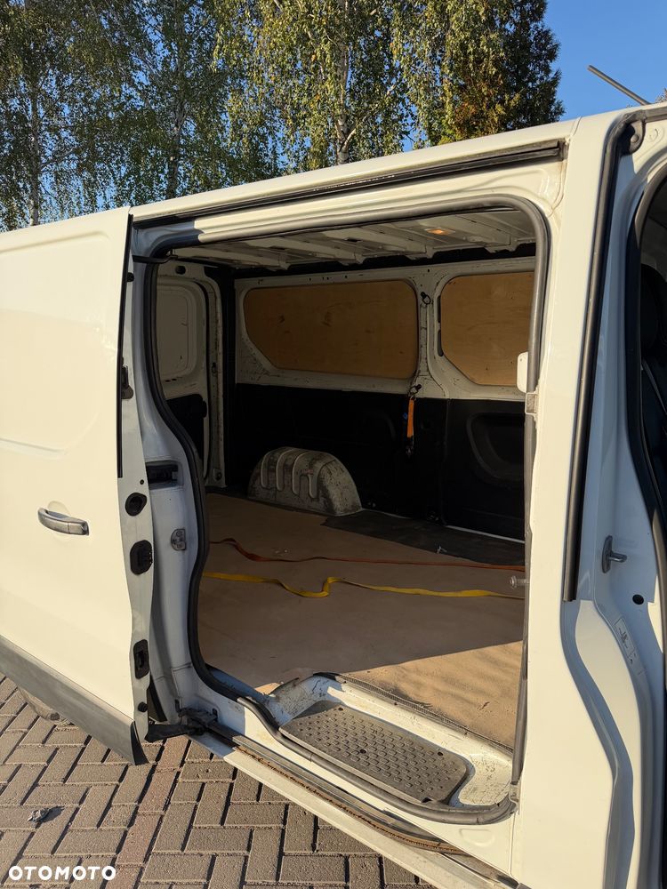 Renault Trafic - 15