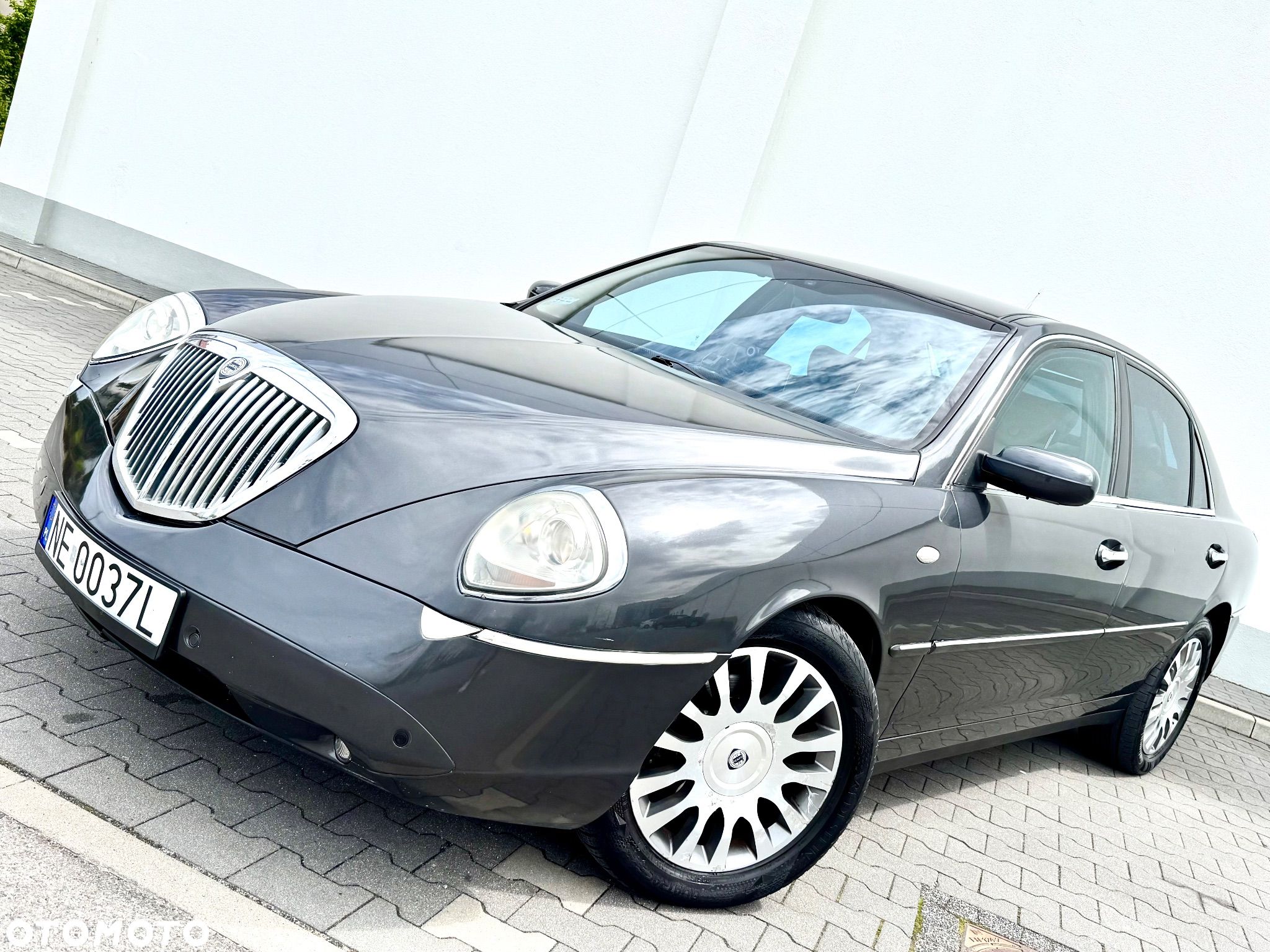 Lancia Thesis 2.4 JTD 20v Executive - 1