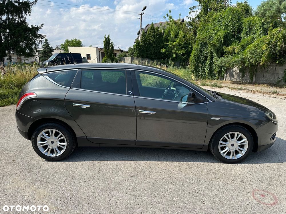 Lancia Delta 1.6 MJ Platino Selectronic - 6