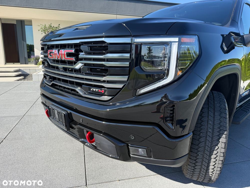 GMC Sierra - 10
