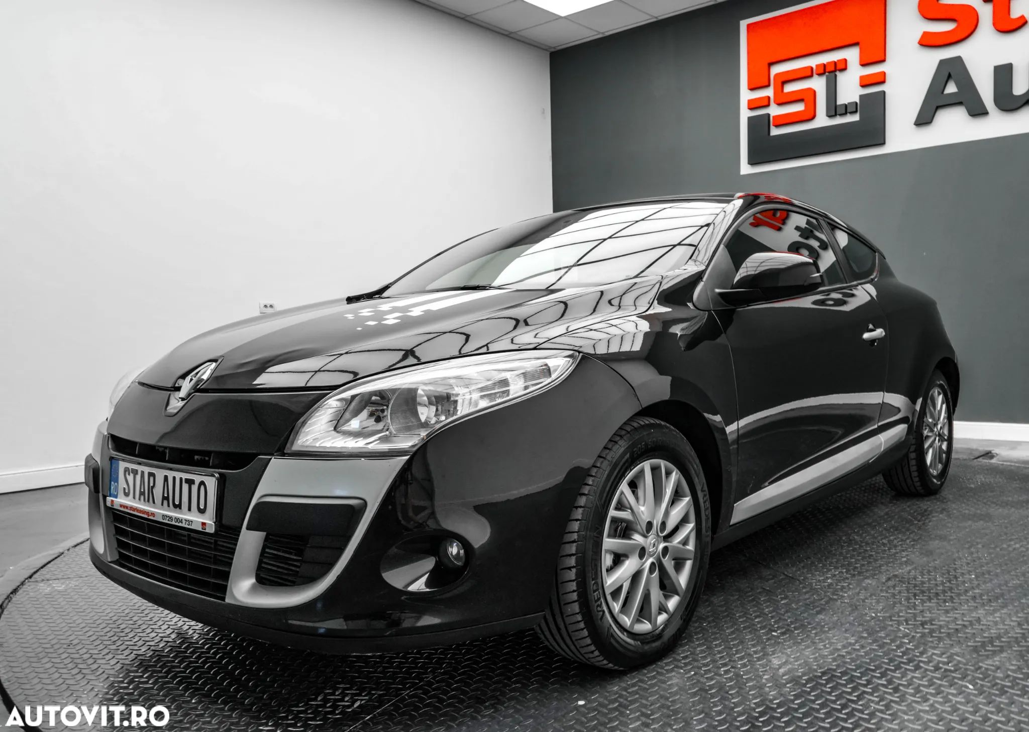 Renault Megane III Coupe 1.9 dCi GT Line - 1