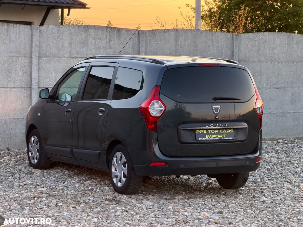 Dacia Duster 1.5 dCi 4x2 Laureate - 4