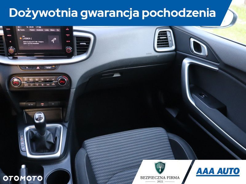 Kia Ceed - 9