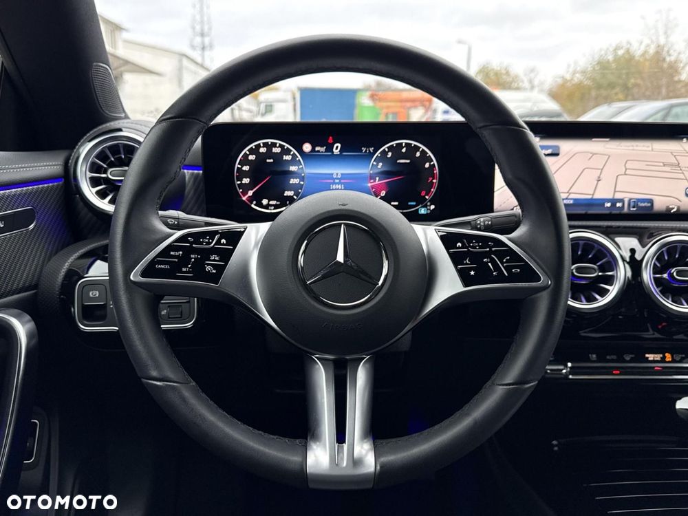 Mercedes-Benz CLA - 22