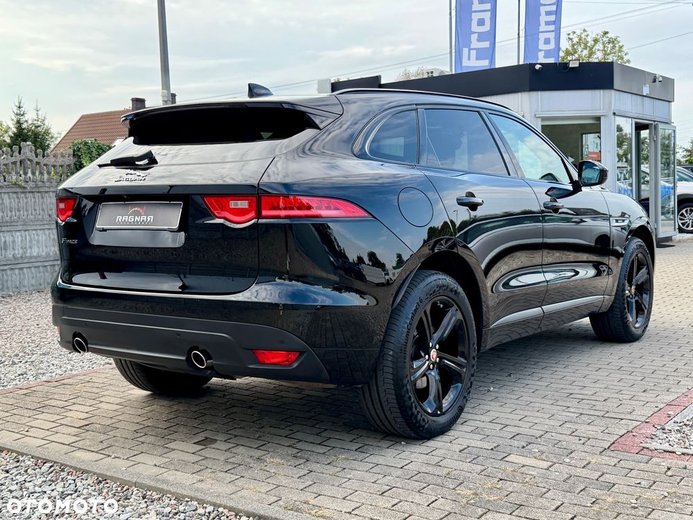 Jaguar F-Pace 25d AWD R-Sport - 12
