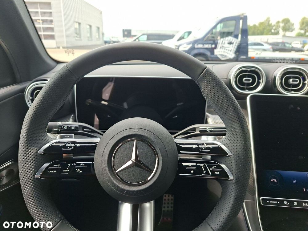 Mercedes-Benz GLC - 11