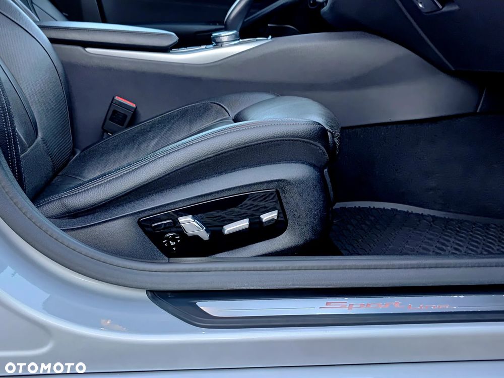 BMW Seria 5 520d Sport Line sport - 27