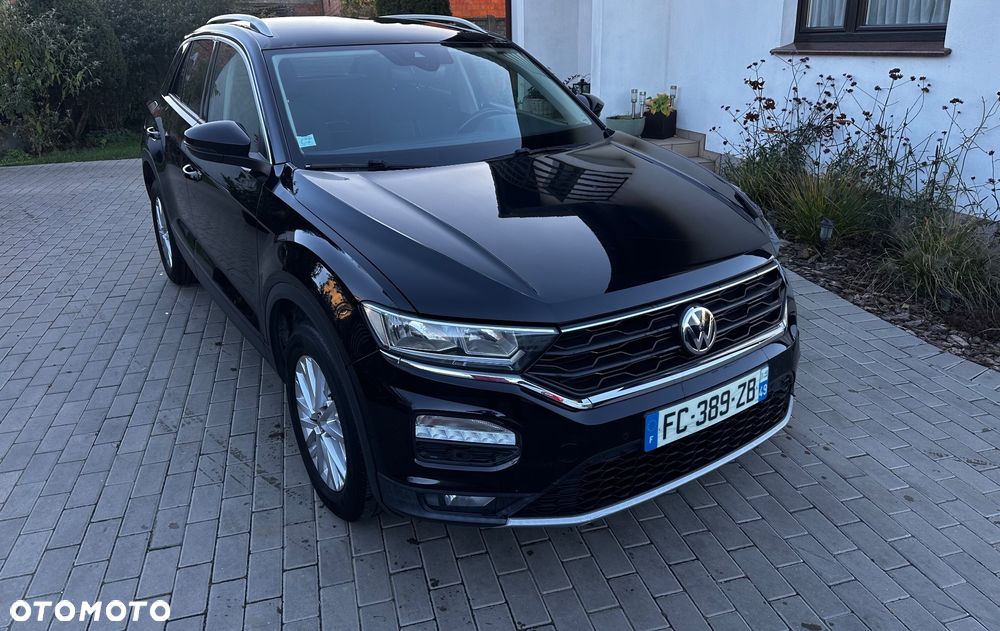 Volkswagen T-Roc 2019 photo 2