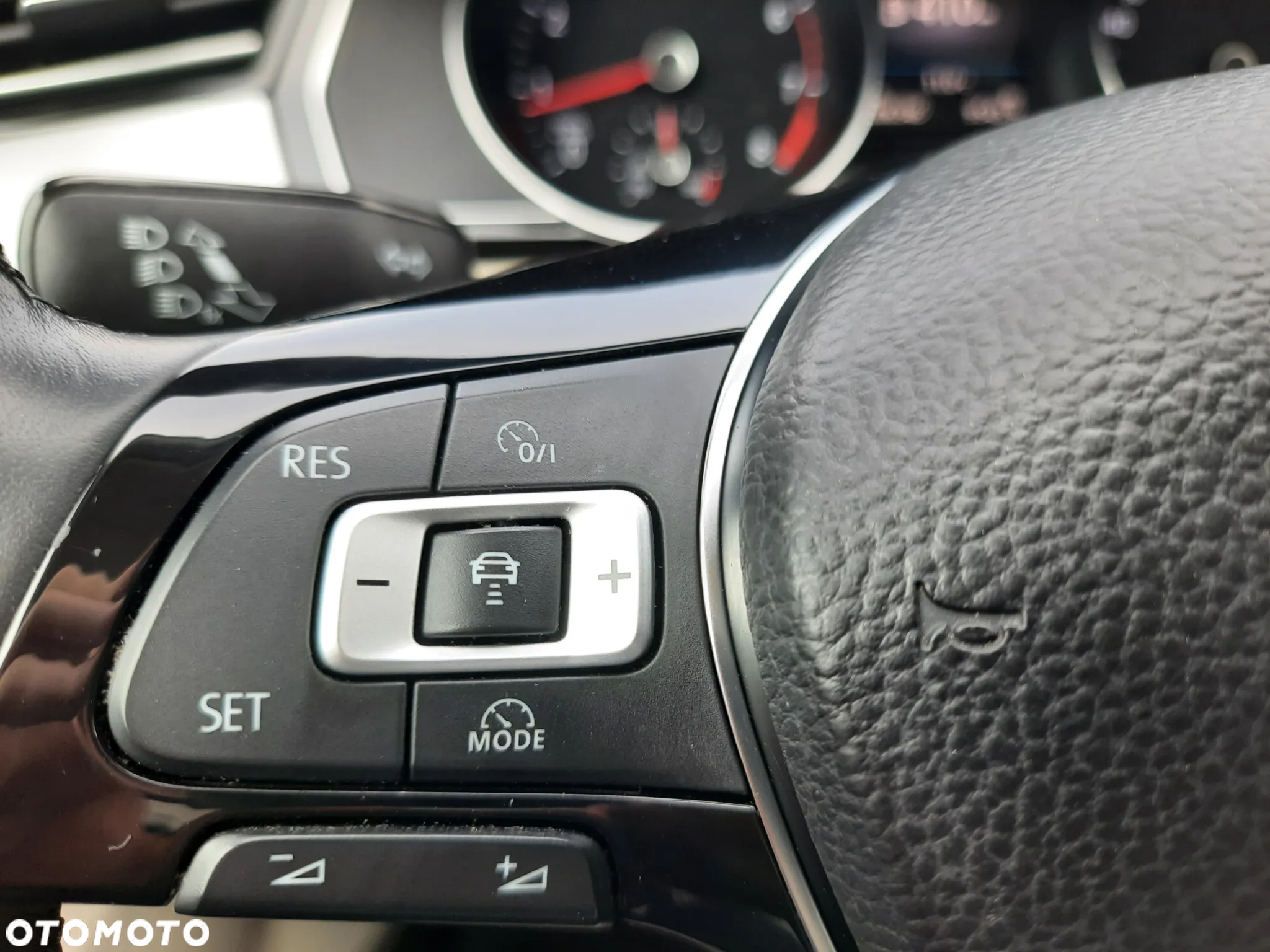 Volkswagen Passat 1.8 TSI BMT Comfortline - 14