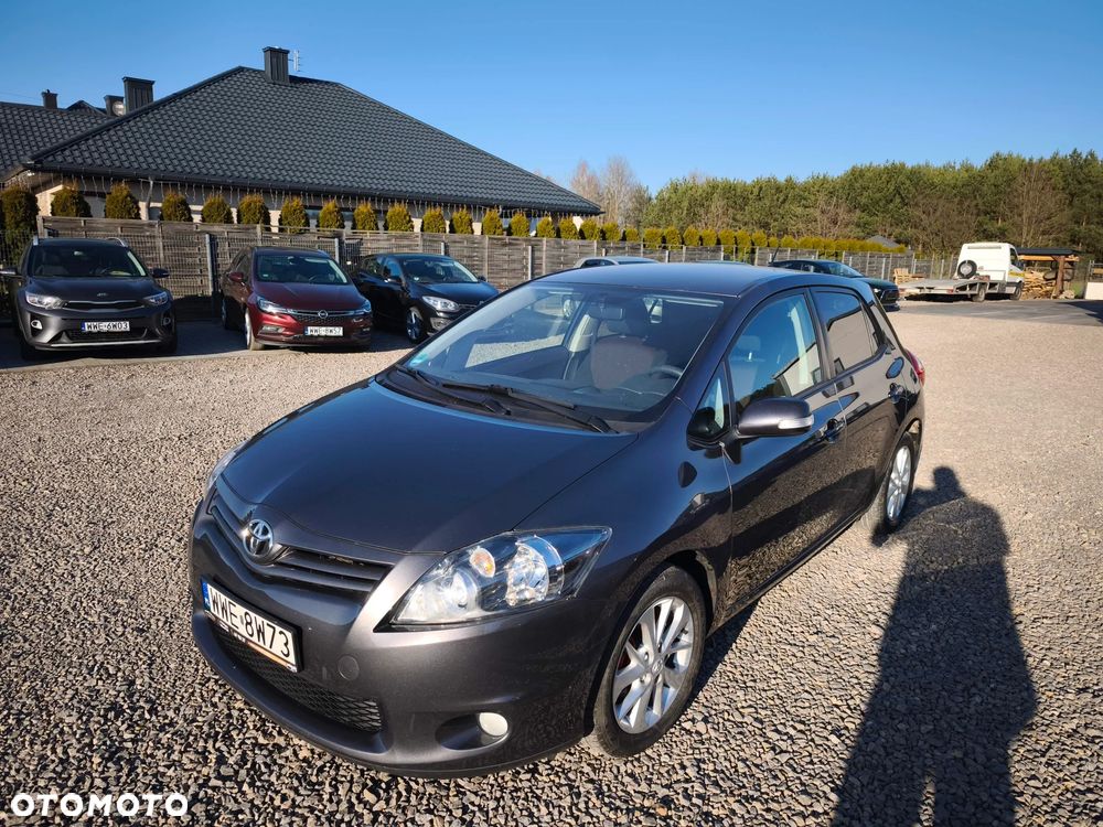 Toyota Auris 1.6 Luna - 21