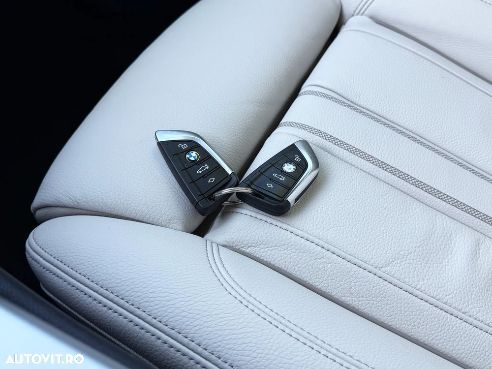 BMW Seria 5 530e Aut. Luxury Line - 10