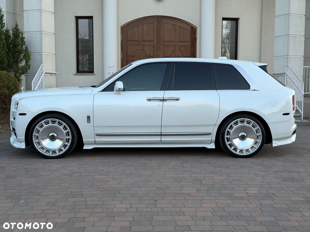 Rolls-Royce Cullinan - 8