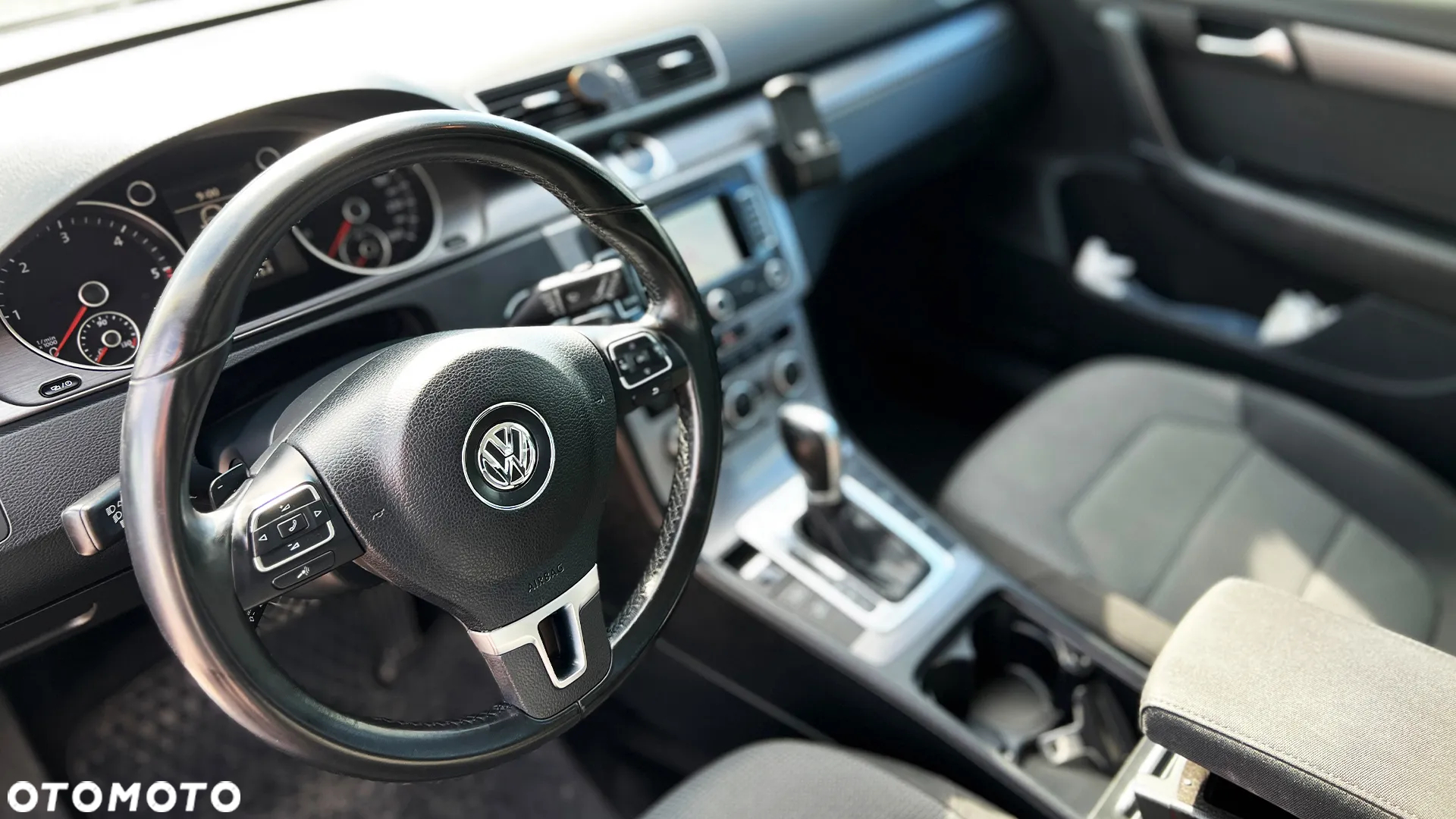 Volkswagen Passat 2.0 TDI Highline DSG - 9
