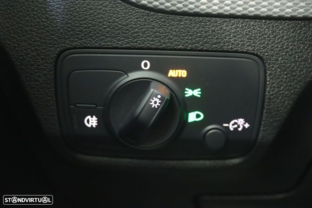 Audi Q2 30 TFSI - 17