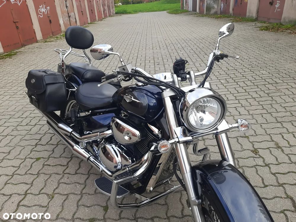 Suzuki Intruder - 18
