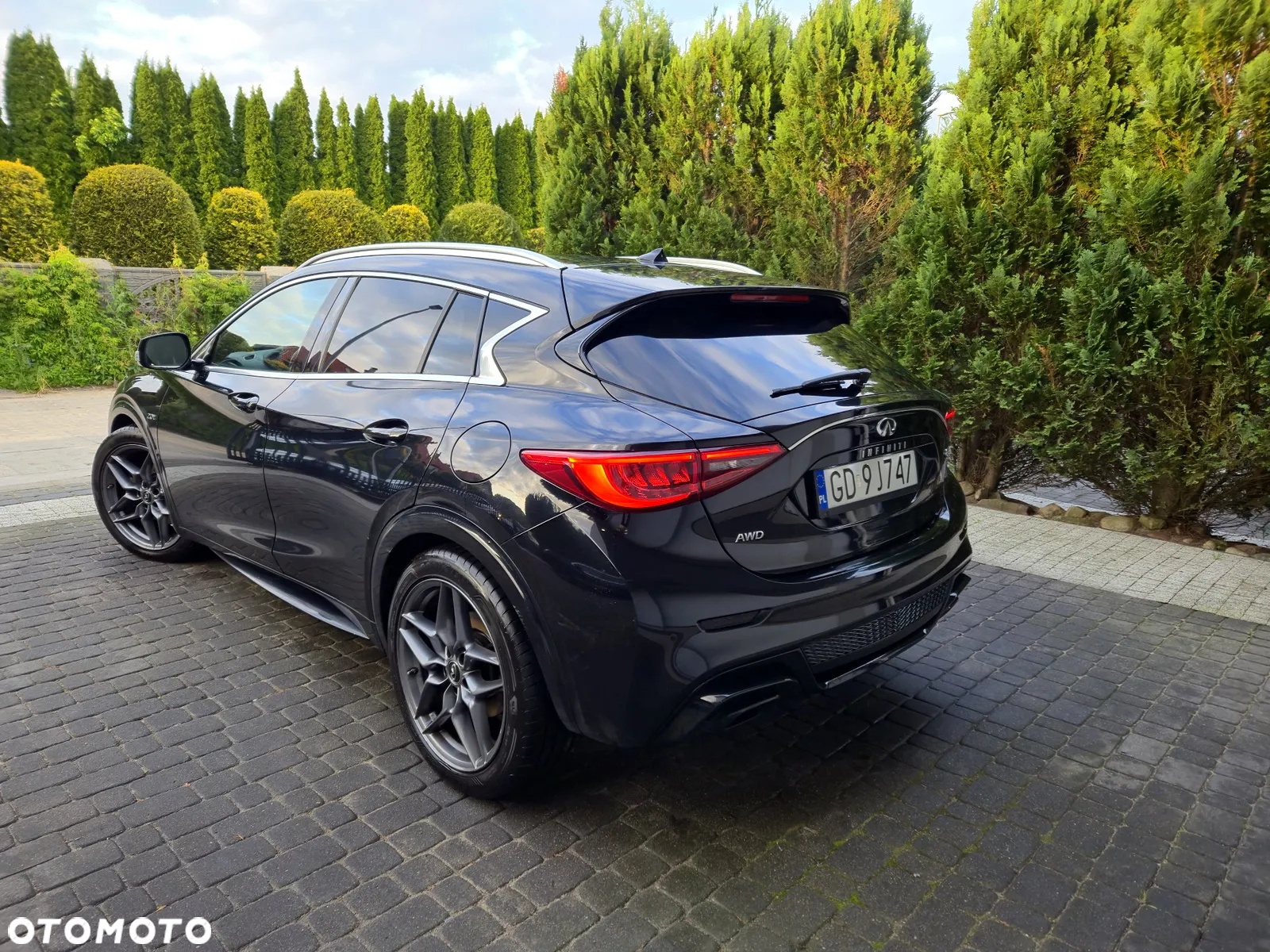 Infiniti Q30 2.0t Sport City Black AWD 7DCT - 3