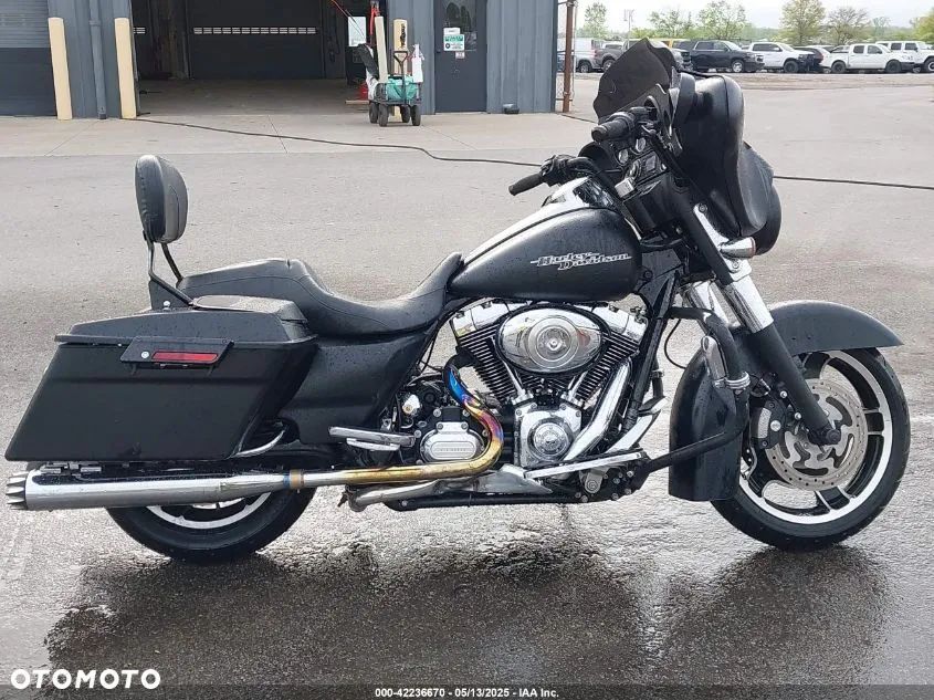 Harley-Davidson Dyna Super Glide - 8