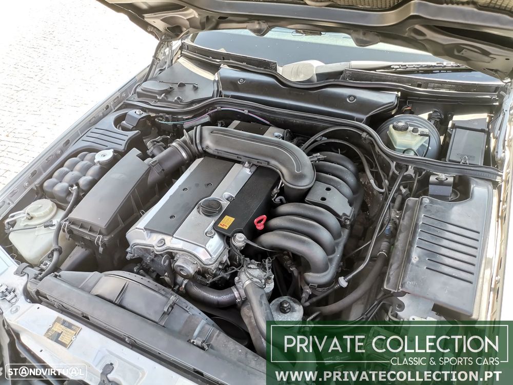 Mercedes-Benz SL 320 Standard - 42
