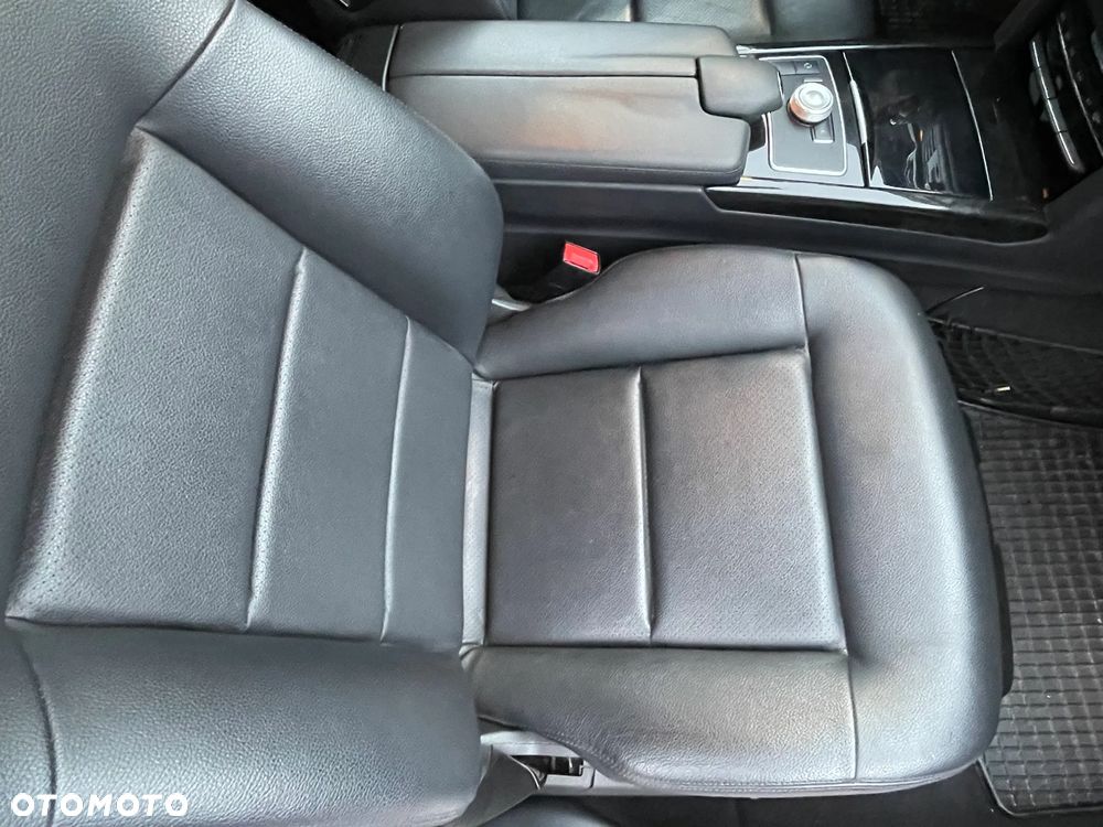 Mercedes-Benz Klasa E 200 CGI BlueEFFICIENCY Automatik Avantgarde - 23