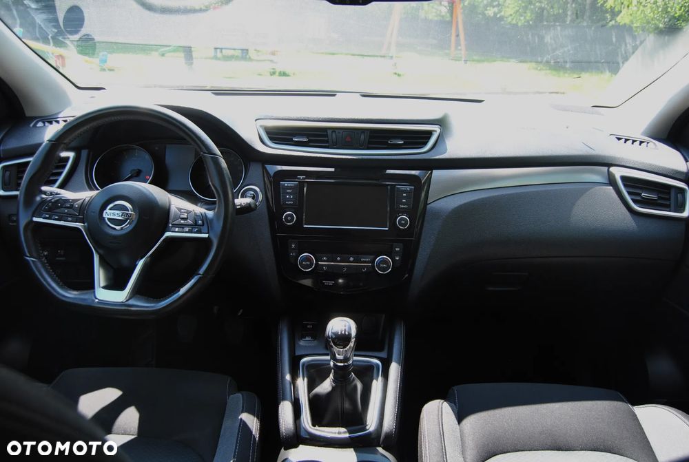 Nissan Qashqai 1.3 DIG-T N-WAY - 9