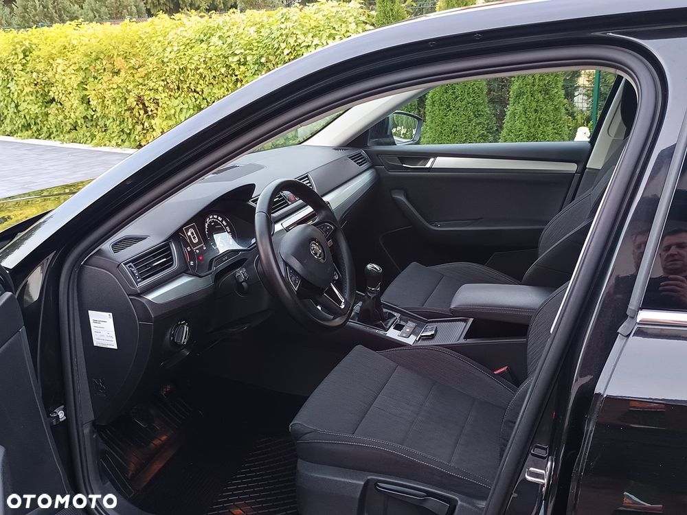 Skoda Superb ver-2-0-tdi-ambition - 7