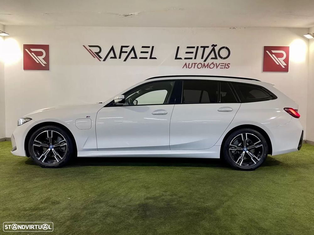 BMW 320 e Pack Desportivo M Auto - 11