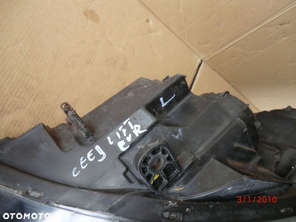 KIA CEED I LIFT LAMPA LEWA PRZEDNIA EUROPA - 3