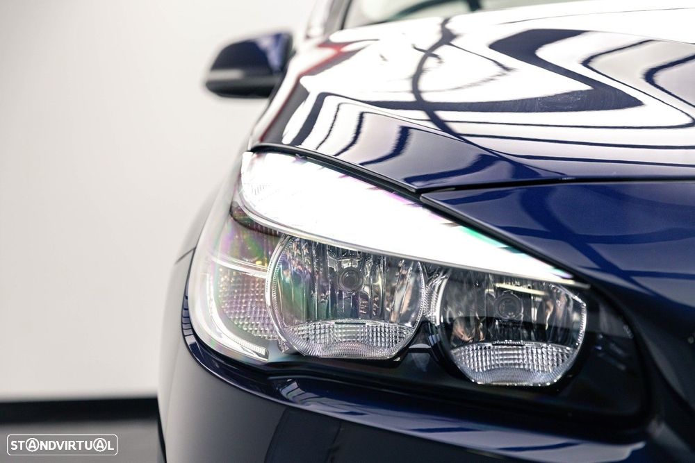 BMW 218 Active Tourer i Advantage Auto - 4