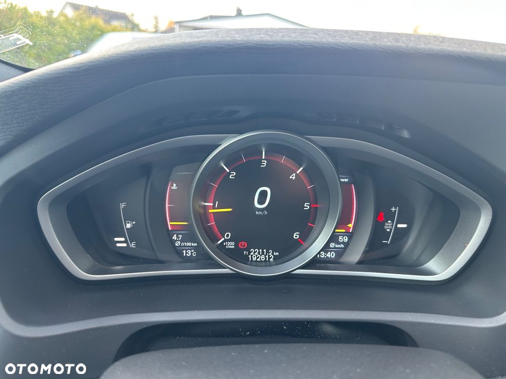 Volvo V40 D2 RDesign - 15