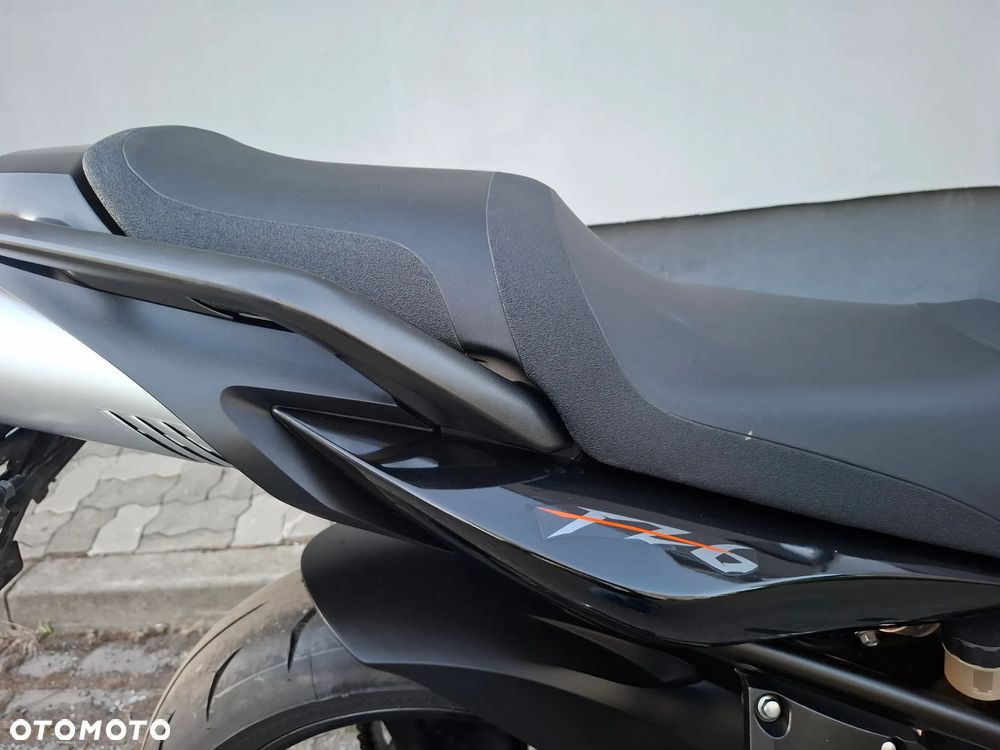 Yamaha FZ6 - 13