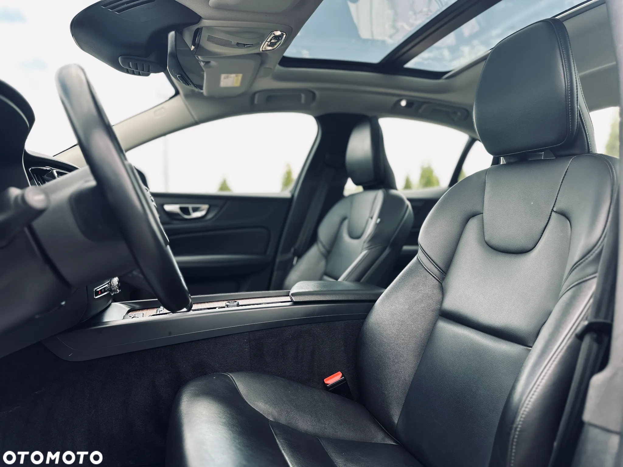Volvo S60 B5 B AWD Plus Dark - 26
