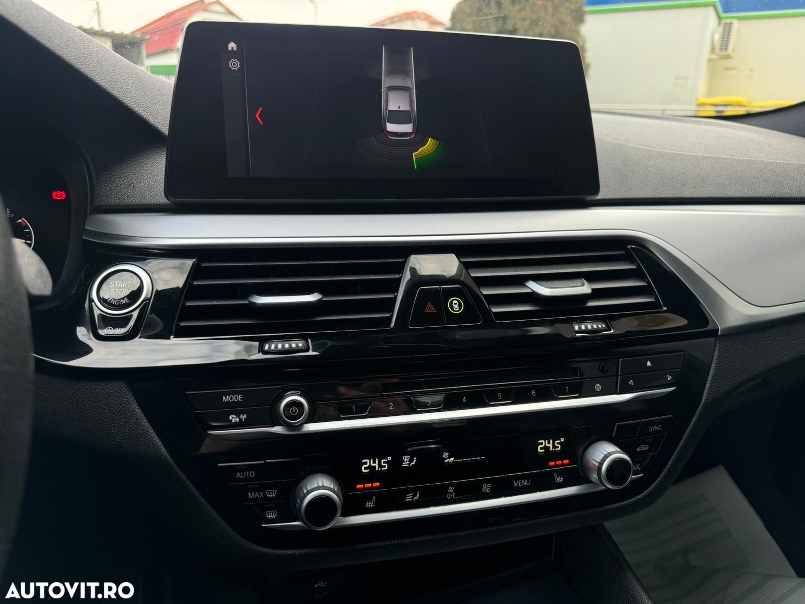 BMW Seria 5 520d Sport Line - 13
