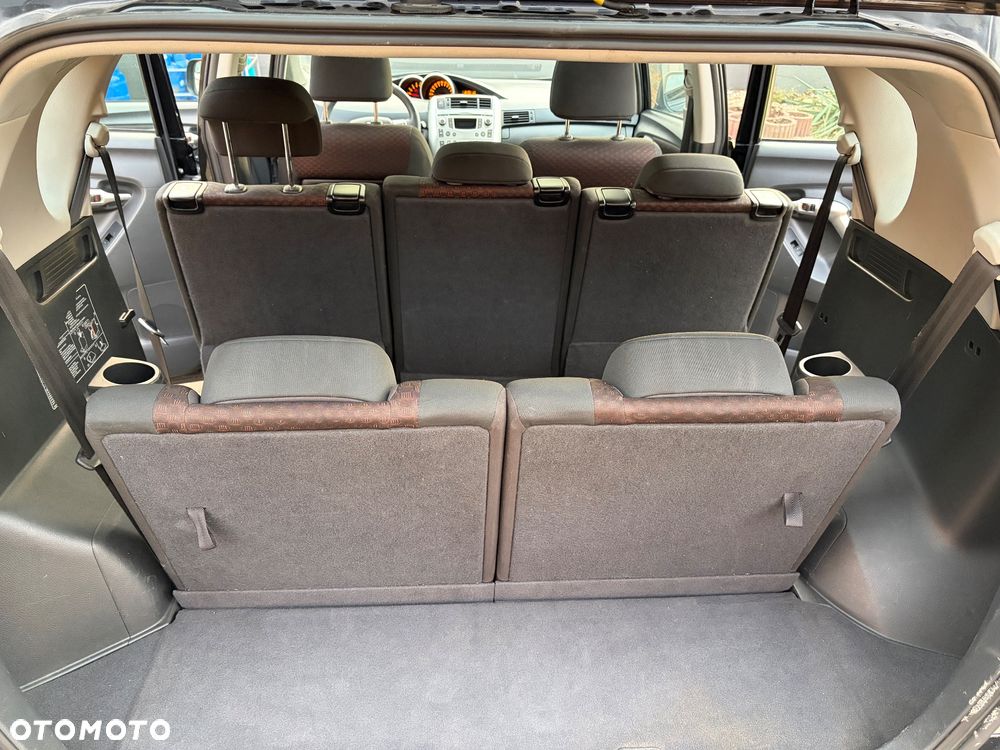 Toyota Verso 2.0 D-4D Sol SW 7os - 18