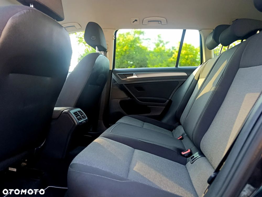 Volkswagen Golf 1.6 TDI BlueMotion Technology Comfortline - 18