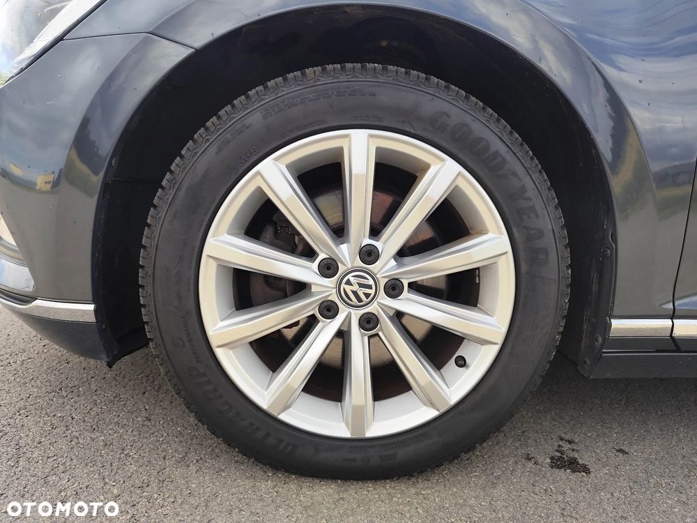 Volkswagen Passat 1.8 TSI (BlueMotion Technology) DSG Highline - 12