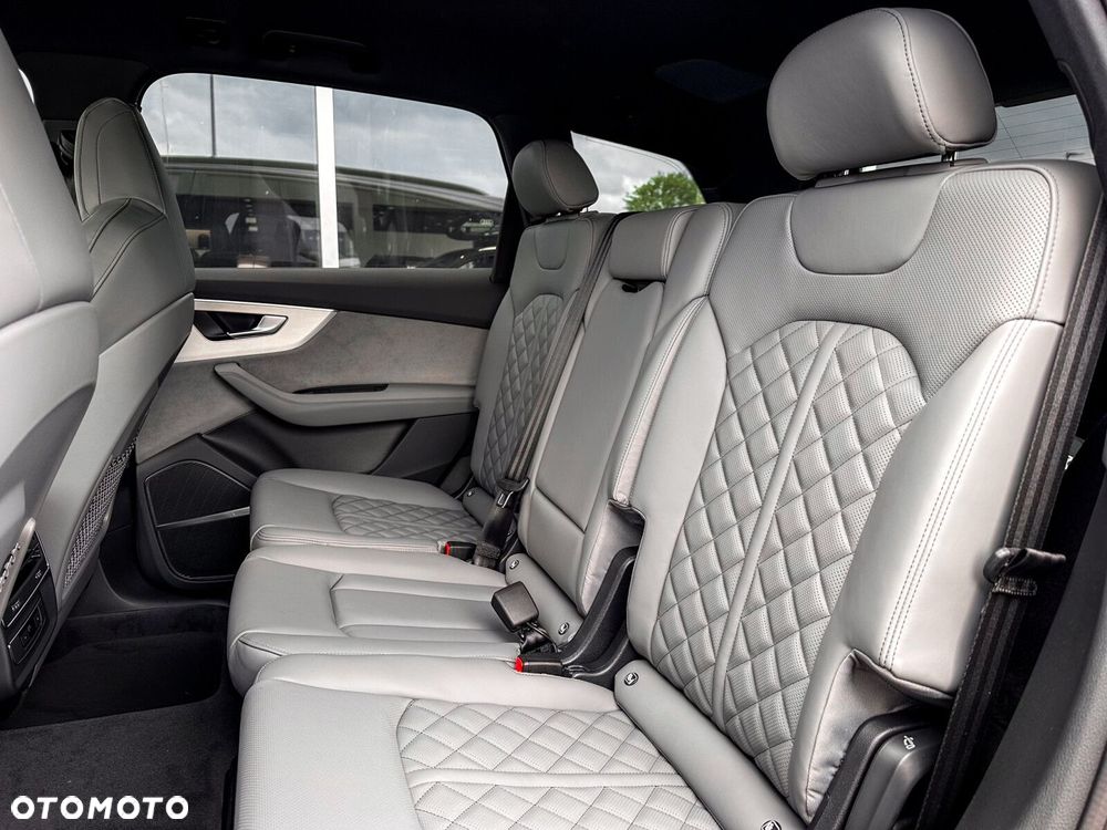 Audi Q7 - 40