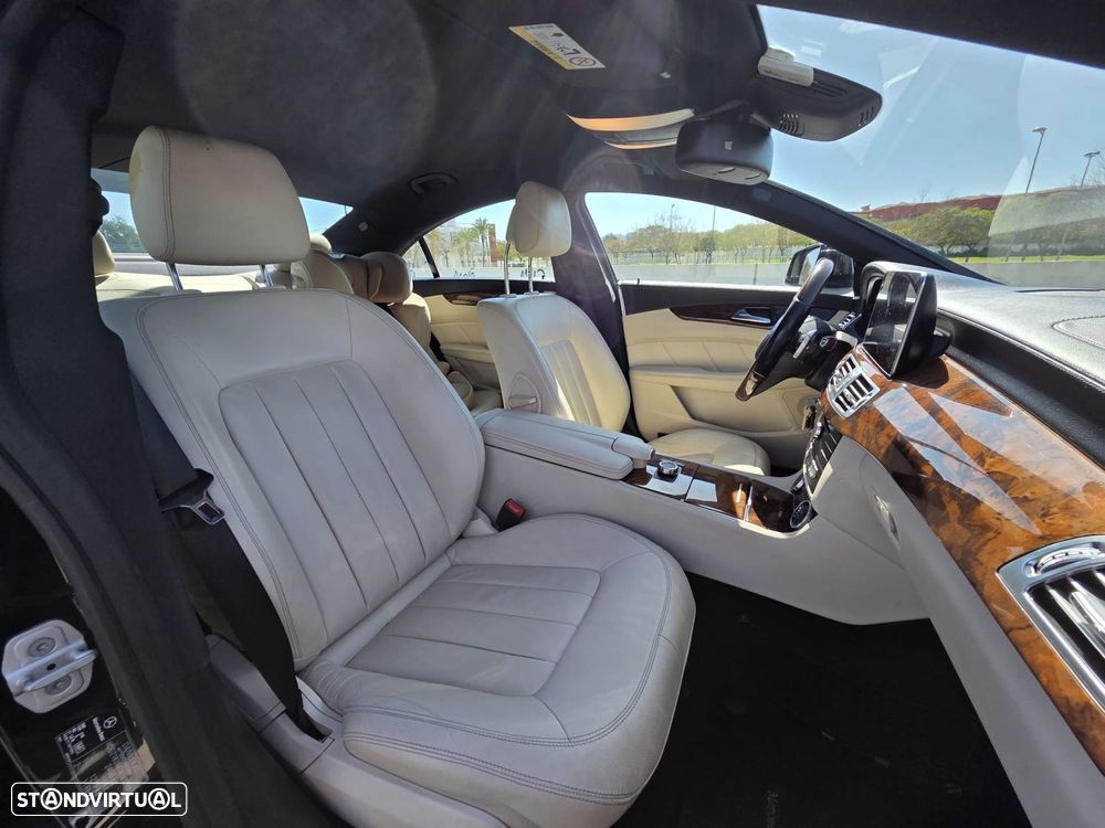 Mercedes-Benz CLS 350 d 4-Matic - 13