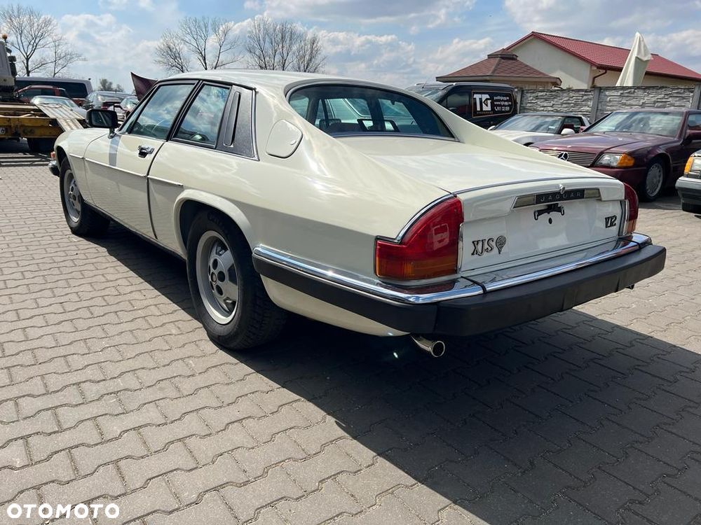 Jaguar XJS - 27